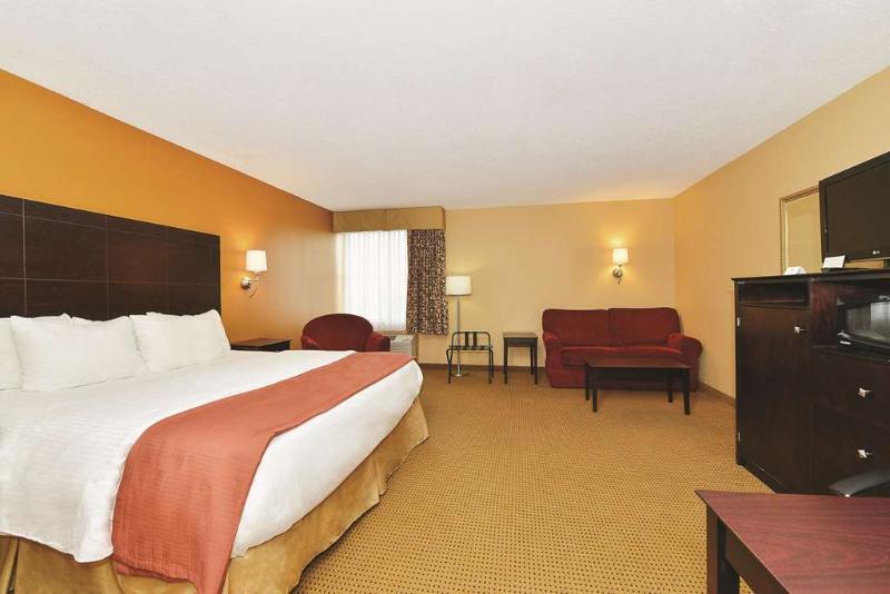 Best Western Plus University Area Hotel 2*